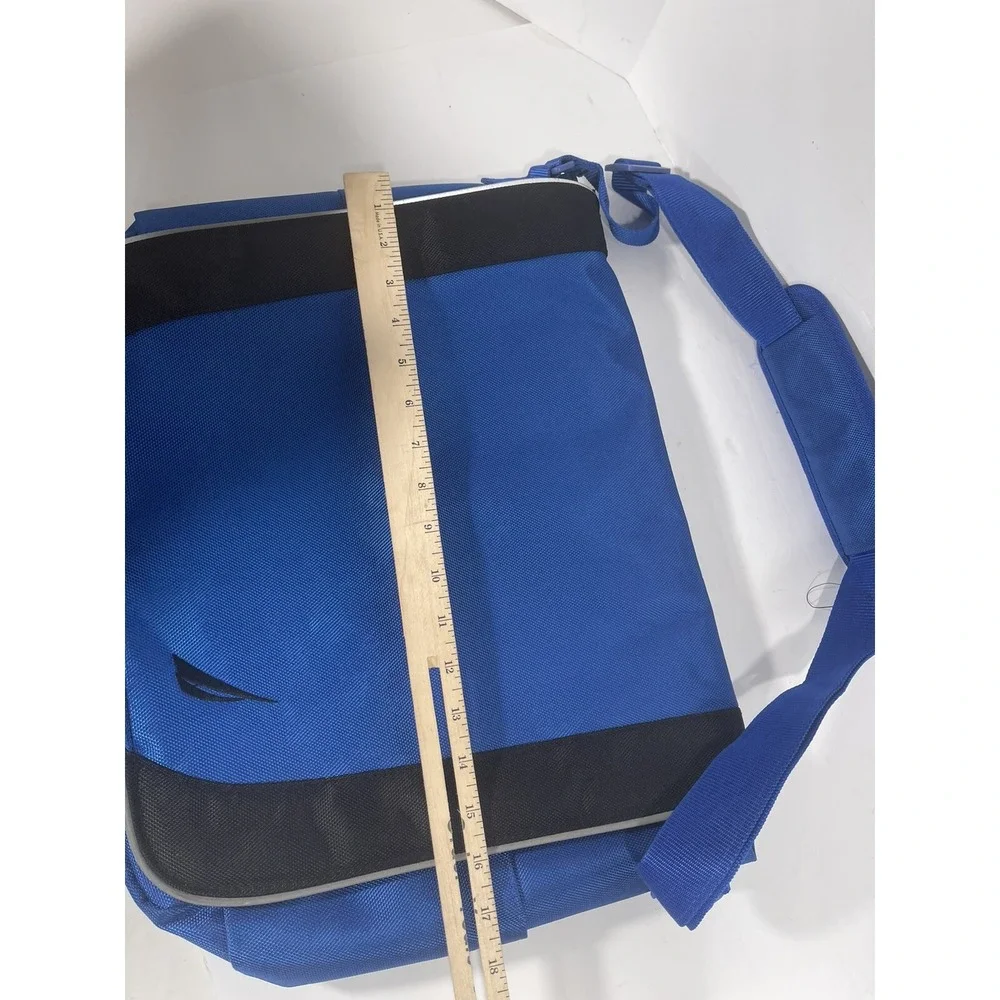Nautica Blue Black Canvas Messenger Bag Laptop Case Crossbody Padded Strap 16x13